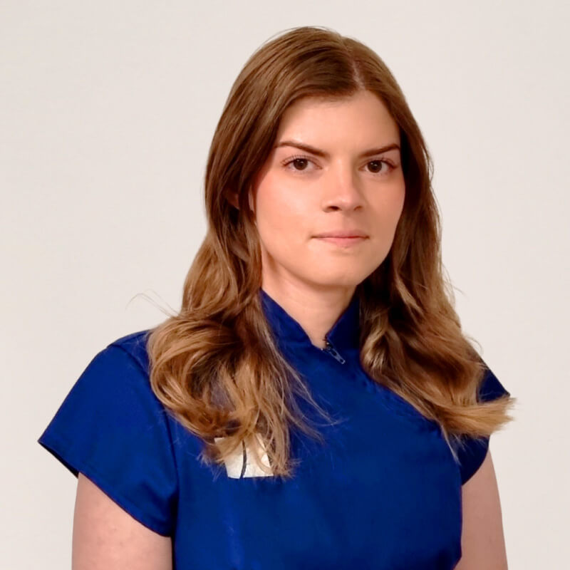 PROHAARKLINIK für Haartransplantation - Dr. Rebeka Páli - Haartransplantationsspezialistin, Expertin für FUE/FUE3-Technik