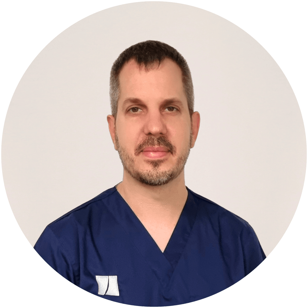 PROHAARKLINIK für Haartransplantation - Dr. Máté Albert - Haartransplantationsspezialist, Experte für FUE/FUE3-Technik